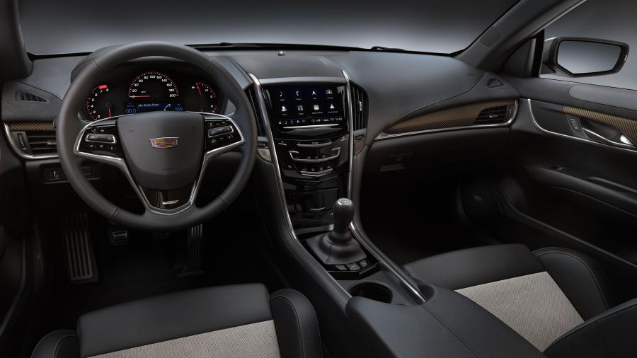 Торпедо Cadillac ATS-V Coupe Pedestal Edition 2018 года  (NA) (фото 4 из 5)